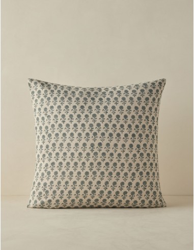 May Linen Pillow s'inspire de l'anatomie humaine